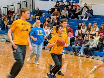 Seahawks soar, Faculty sore