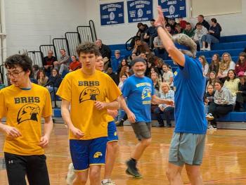 Seahawks soar, Faculty sore