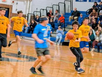 Seahawks soar, Faculty sore