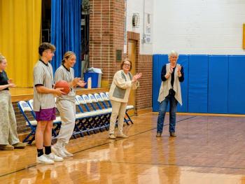 Seahawks soar, Faculty sore