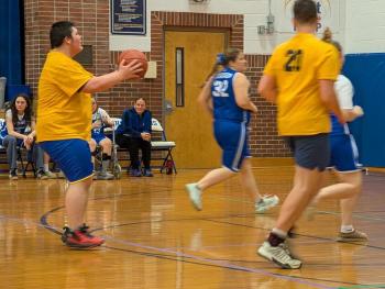 Shipbuilders sail past Seahawks in Unified play