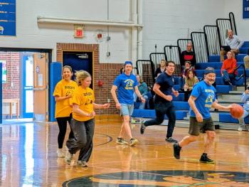 Seahawks soar, Faculty sore