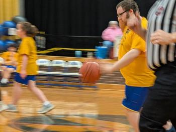 Shipbuilders sail past Seahawks in Unified play