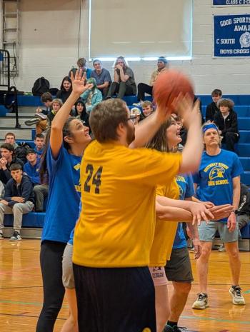 Seahawks soar, Faculty sore