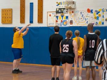 Seahawks honor seniors in Unified finale