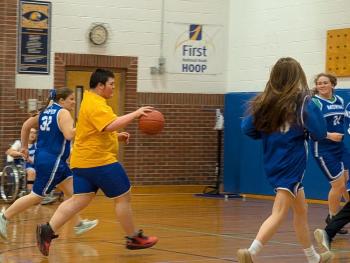 Shipbuilders sail past Seahawks in Unified play