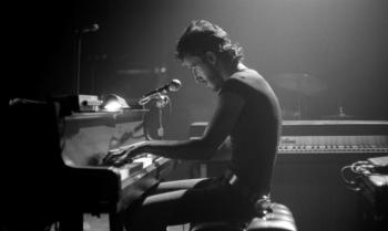 Bruce Springsteen at Harvard Square Theatre. Barry Schneier photo
