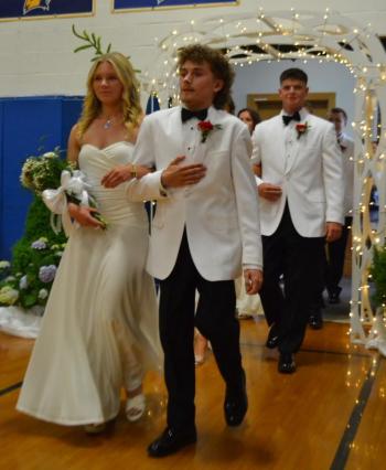 BRHS Grand March 2026. FRITZ FREUDENBERGER/Boothbay Register