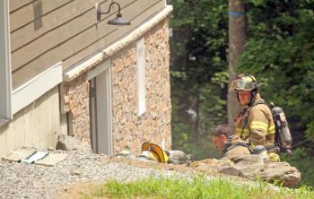 Steves Road structure fire. STEVE EDWARDS/Boothbay Register