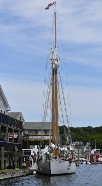  ISABELLE CURTIS/Boothbay Register