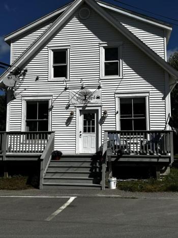 Grounded Coffee on Common Drive, Boothbay. KEVIN BURNHAM/Boothbay Register
