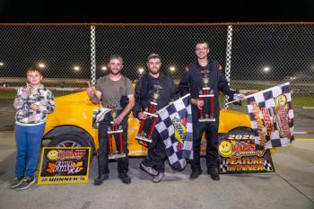 Jr. Official, Ben Audet, race winner Gavin Gerow and “King of the Enduro”, Irving Doughty. Jasen Dickey photo
