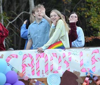 Senior float. KEVIN BURNHAM/Boothbay Register