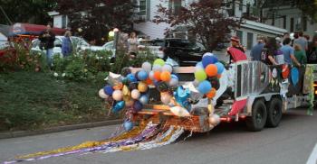 Senior float. STEVE EDWARDS/Boothbay Register