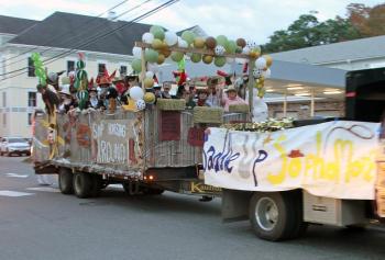 Junior float. STEVE EDWARDS/Boothbay Register