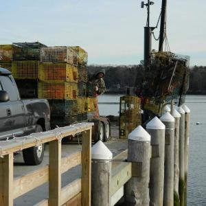 The hoist at Wiscasset's waterfront makes life easier for the lobstermen, wormers and fishermen. CHARLOTTE BOYNTON/Wiscasset Newspaper The hoist at Wiscasset's waterfront makes life easier for the lobstermen, wormers and fishermen. CHARLOTTE BOYNTON/Wiscasset Newspaper