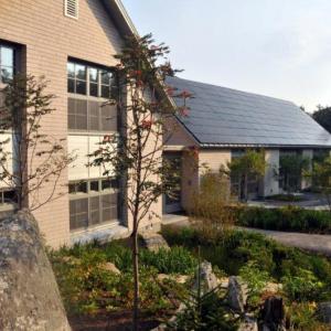The Bosarge Family Education Center at Coastal Maine Botanical Gardens serves many purposes. Photovoltaic panels on the classroom wing help the building create more energy than it uses. Courtesy of William Cullina The Bosarge Family Education Center at Coastal Maine Botanical Gardens serves many purposes. Photovoltaic panels on the classroom wing help the building create more energy than it uses. Courtesy of William Cullina