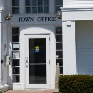 The Boothbay Harbor Town Office. KATRINA CLARK/Boothbay Register