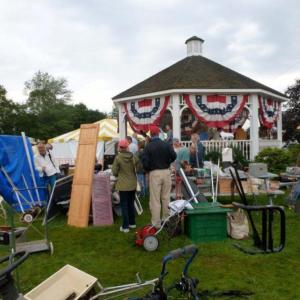 The flea market on the Boothbay Common is filled with early-morning shoppers looking for a bargain at the 56th annual Boothbay Harbor Rotary Club auction. KATRINA CLARK/Boothbay Register The flea market on the Boothbay Common is filled with early-morning shoppers looking for a bargain at the 56th annual Boothbay Harbor Rotary Club auction. KATRINA CLARK/Boothbay Register