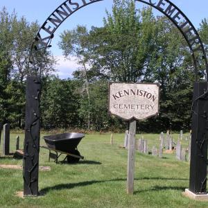The new arch sign funded by the Boothbay Region Garden Club. Courtesy of Merlin Gray