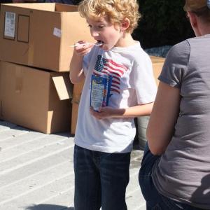 Morgan Steane, 5, gets his first taste of Dippin' Dots. RYAN LEIGHTON/Boothbay Register