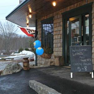 The Watershed Tavern opened from 5 to 8 p.m. on Friday, March 28 for a Lions Club fundraiser. KATRINA CLARK/Boothbay Register