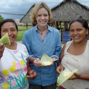 Salvatierra co-founder Kristen Evans with Bolivian artists.