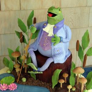 A frog on a log cake, created by Patricia Moroz. Courtesy of Mike Moroz