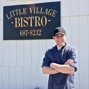 Tony Bickford outside his successful restaurant in Wiscasset on his year anniversary. SUZI THAYER/Boothbay Register