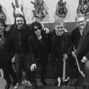 Peter Wolf and The Midnight Travelers