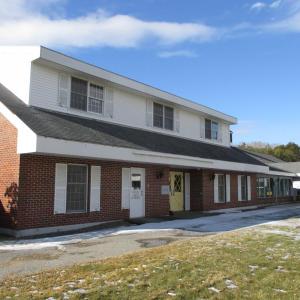 The former Wiscasset Primary School on Gardiner Road, photographed hours before the sale Jan. 30. PHIL DI VECE/Wiscasset Newspaper