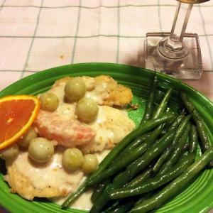 Chicken Cynthia with pan-roasted green beans. OMG! SUZI THAYER/Boothbay Register