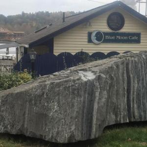 “Water Stone,” by Lance Carlezon, created during the Maine Coast Stone Symposium’s 10-day live sculpting event, is now at Blue Moon Cafe. Lance Carlezon