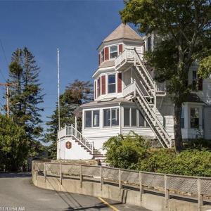 The residence at 101 Commercial St., Boothbay Harbor. File photo