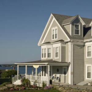 The Topside Inn of Boothbay Harbor. Courtesy of the Inn website