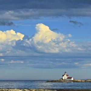 Cuckolds Light Station from Cape Newagen, Southport. Robert Mitchell photo