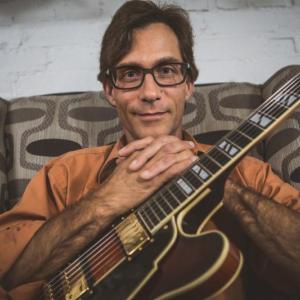 Guitarist Frank Vignola, one of five on Les Paul’s “Five Most Admired Guitarists List.” Courtesy of CCAC
Guitarist Frank Vignola