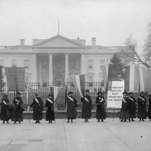 Women picketing at the White House. Library of Congress photo