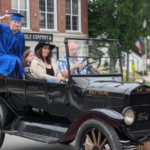 BRHS Class of 2024 car parade. CANDI JONETH/Boothbay Register