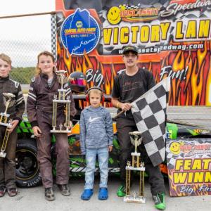 4 Cylinder Pro top 3, from left: Jaxson Moreside, John Ricci, Jr. Official Zeke Turner and Ben Burgess. Jasen Dickey Photography 4 Cylinder Pro top 3, from left: Jaxson Moreside, John Ricci, Jr. Official Zeke Turner and Ben Burgess. Jasen Dickey Photography