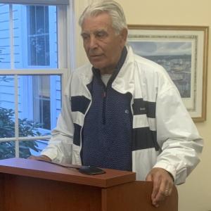 Patrick Pittelli told selectmen Sept. 25, his Murray Hill Road neighborhood is chaotic due to traffic from the nearby Boothbay Sea and Science Center. BILL PEARSON/Boothbay Register Man speaks at meeting