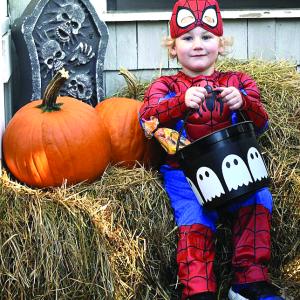 Levi Ronan, age 3, takes a break. FRITZ FREUDENBERGER/Boothbay Register
