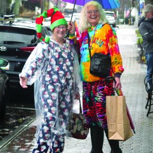 Rain is never a deterrent for an early bird! STEVE EDWARDS/Boothbay Register