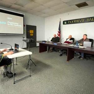 Lynn Thompson gives a presentation on the Harbor Theater to the Boothbay Harbor Selectmen Nov. 25. FRITZ FREUDENBERER/Boothbay Register