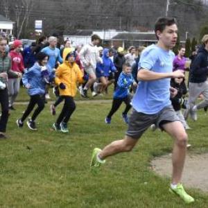 Turkey trot participants.