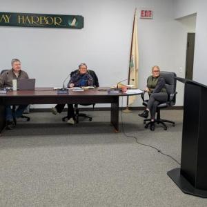 Shri Verrill from Sunrise Ecologic speaks to the Boothbay Harbor board of selectmen Jan. 27. FRITZ FREUDENBERGER/Boothbay Register