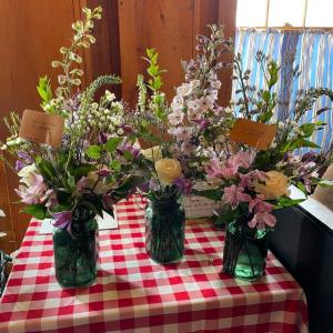 Heidi Fuller of Gracelynn's Flower Truck donated flowers for auction to support the Campbells. FRITZ FREUDENBERGER/Boothbay Register