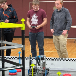 Chase Mansfield and Afton Warren-Burdin await the start of a match at the Vex qualifying competition in Monmouth on Saturday. Courtesy of Kristen Hanley