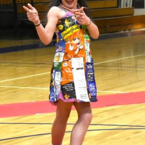 Cali McDuff takes home the people's choice award. ISABELLE CURTIS/Boothbay Register
