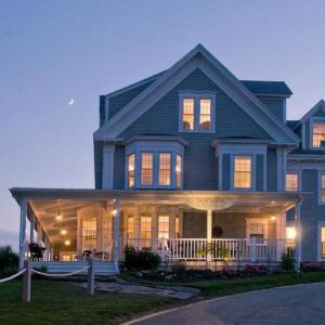 Topside Inn